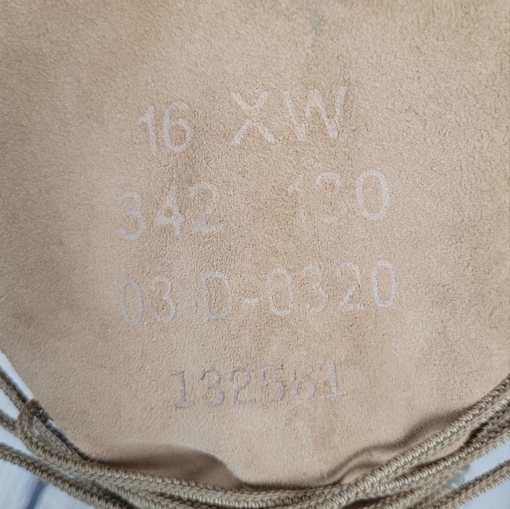 WELLCO | lace-up vibram sole suede military desert combat boots - Picture 9 of 10